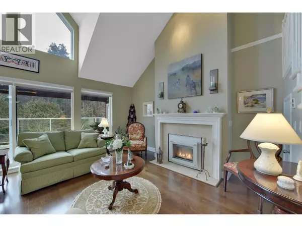 Delta, BC V4M4G3,1120 TSATSU SHORES DR #319