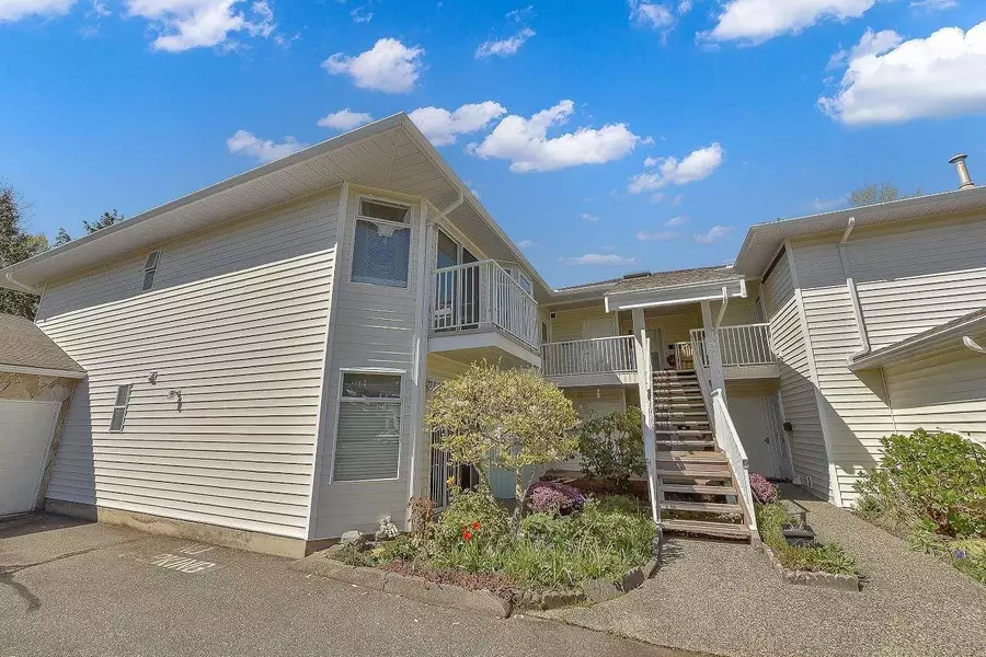 7156 121 ST #204, Surrey, BC V3W0J6