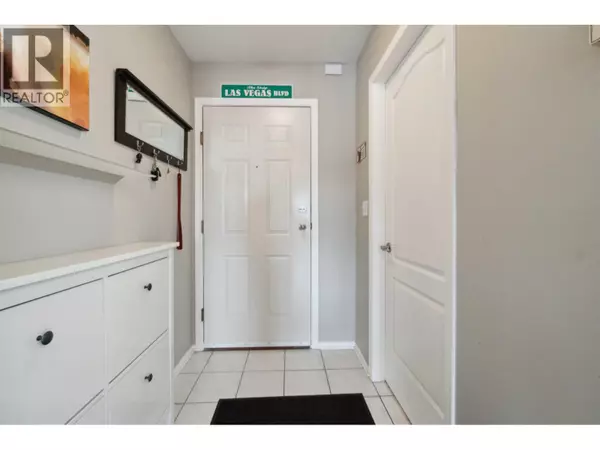 Maple Ridge, BC V2X0R3,12025 207A ST #402