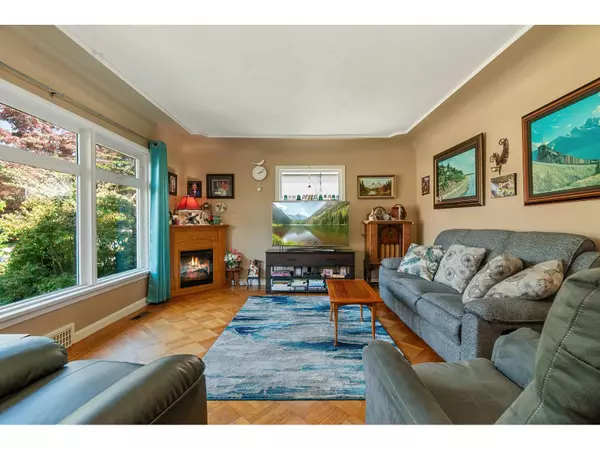 Chilliwack, BC V2P3G9,45644 HERRON AVENUE|Chilliwack Proper West