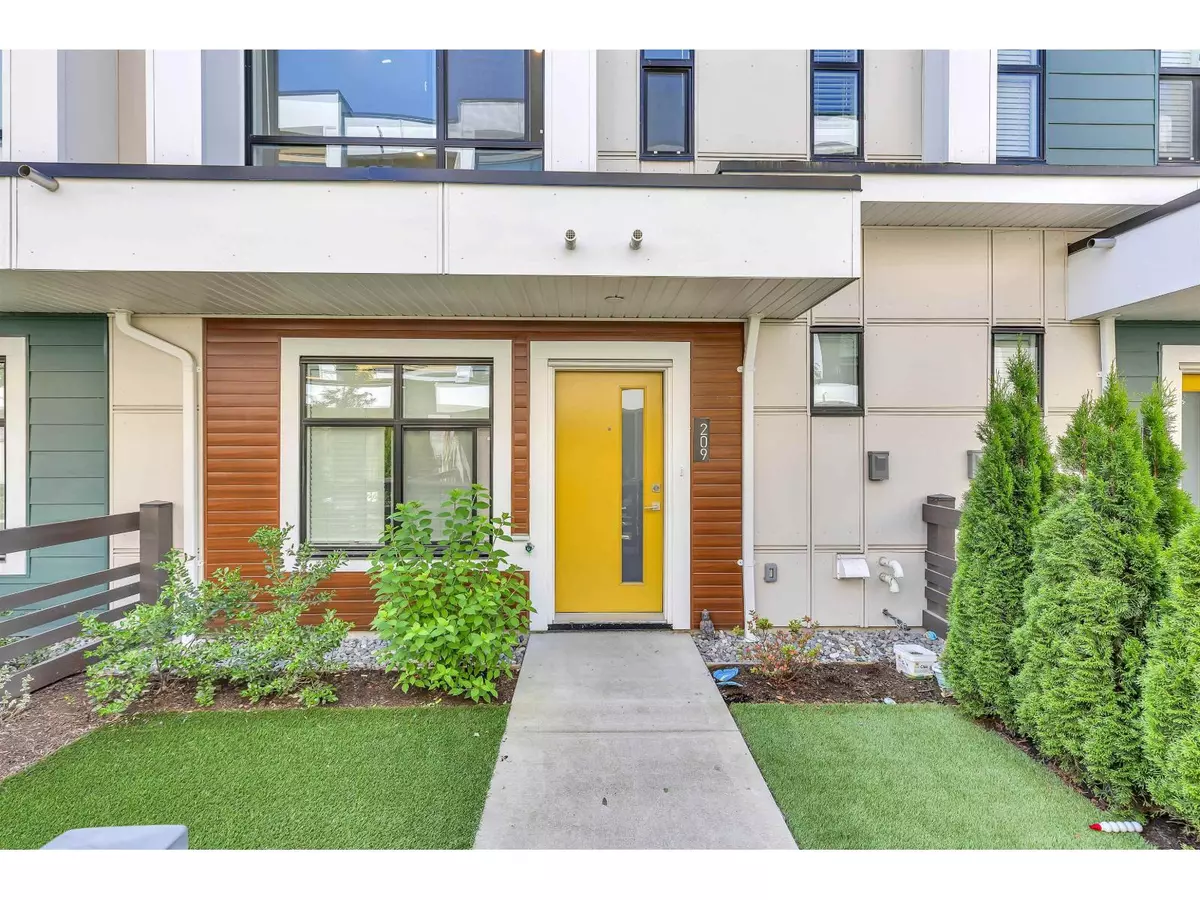 Chilliwack, BC V2R6H3,46150 THOMAS RD #209