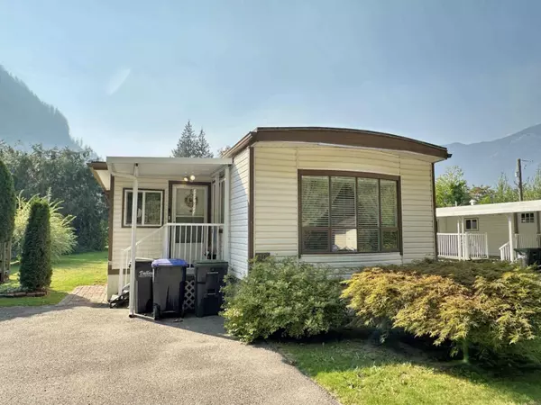 62010 FLOOD HOPE RD #10, Hope, BC V0X1L2