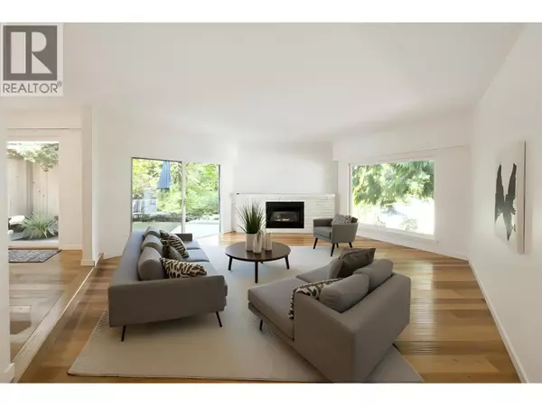 West Vancouver, BC V7W1T2,5733 BLUEBELL DRIVE