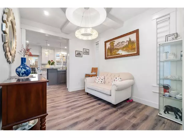 Delta, BC V4C0C6,8817 STEGAVIK COURT