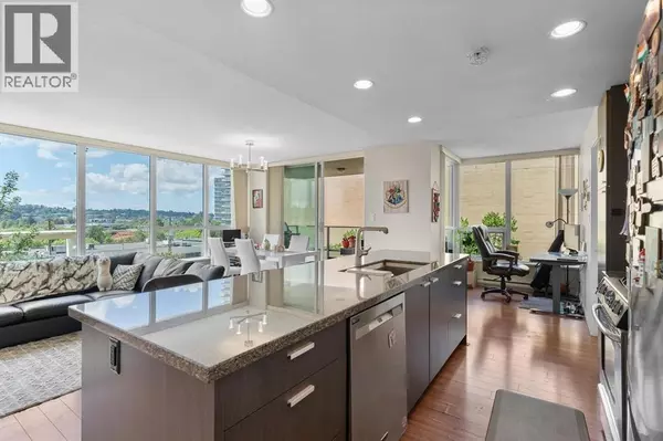Burnaby, BC V5C5A7,2200 DOUGLAS RD #405