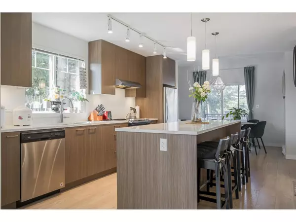 Abbotsford, BC V2T0G9,32633 SIMON AVE #141