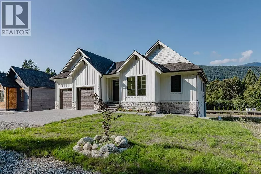 Gibsons, BC V0N1V5,1203 CASTLE ROAD