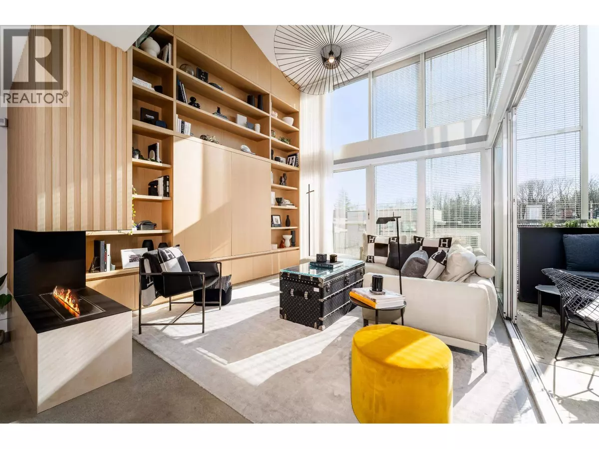 Vancouver, BC V6R2H6,4387 West 10TH AVE #401