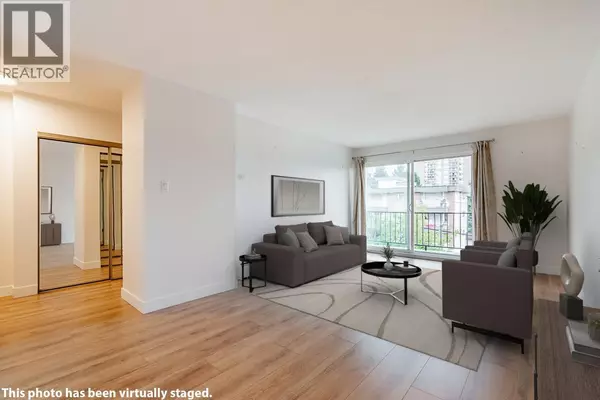 New Westminster, BC V3M3W6,505 NINTH ST #306