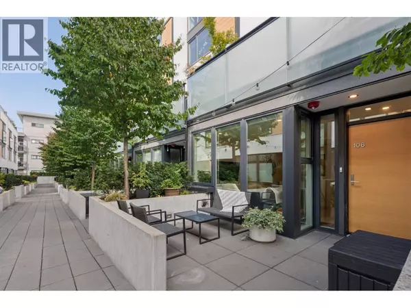 North Vancouver, BC V7L1G6,649 East 3RD ST #106