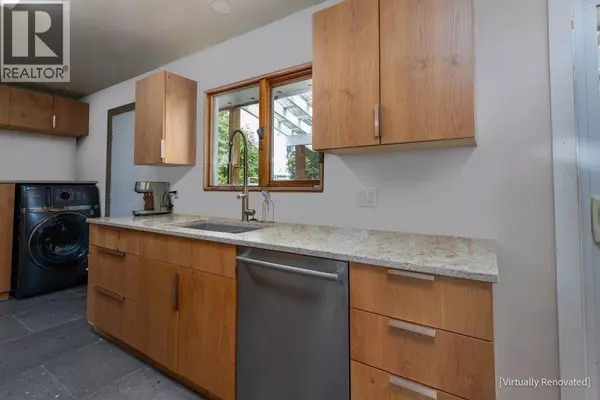 Terrace, BC V8G2X5,2806 EBY STREET
