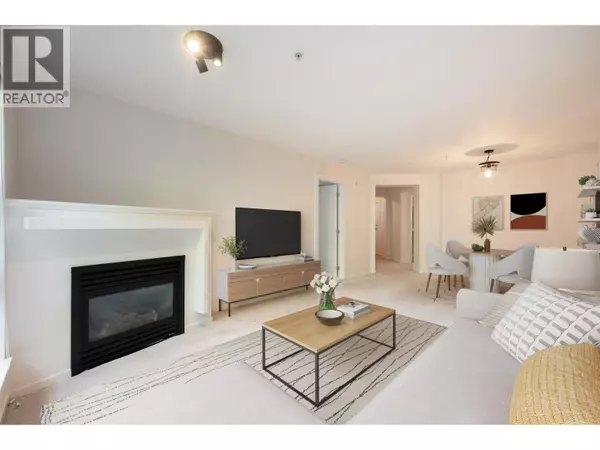 Burnaby, BC V5A4Y4,9329 UNIVERSITY CRES #203