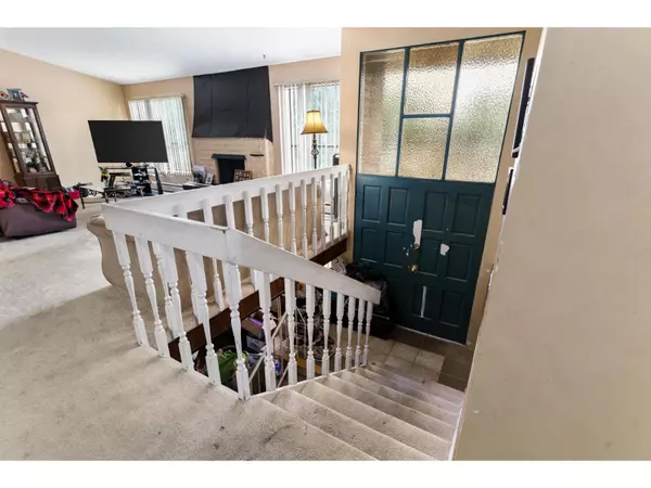 Surrey, BC V3S1P9,14635 59A AVENUE