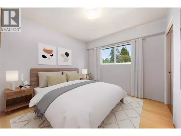 Delta, BC V4M1V1,5456 8A AVENUE