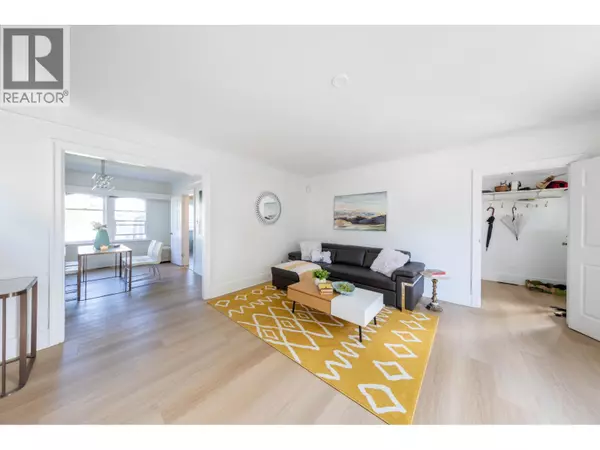 Vancouver, BC V6R1M2,3719 W 3RD AVENUE