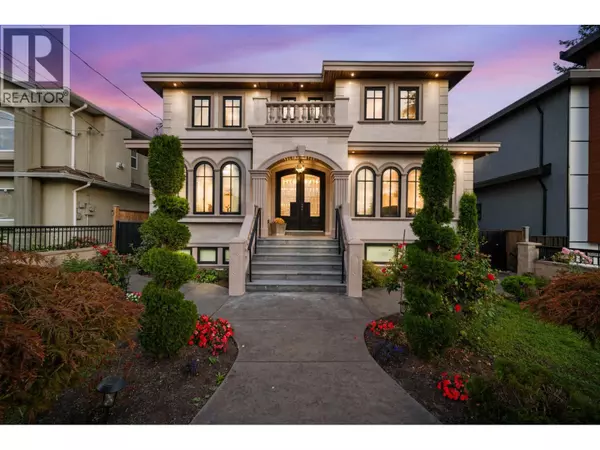 8416 13TH AVENUE, Burnaby, BC V3N2G9