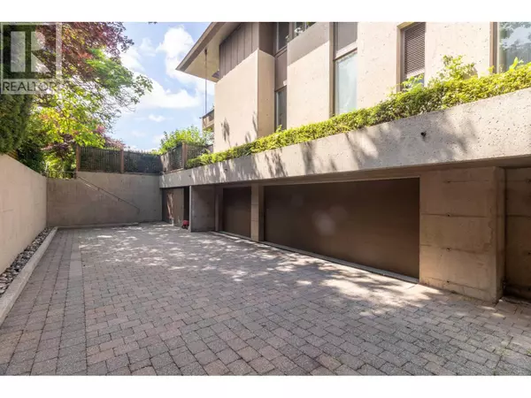 Vancouver, BC V6H1Y5,1178 LAURIER AVENUE