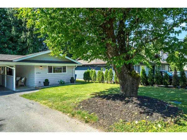 Abbotsford, BC V2S7J3,2742 SANDON DRIVE