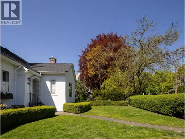 New Westminster, BC V3L2V4,438 4TH STREET