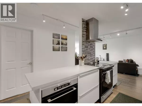 North Vancouver, BC V7M1B4,250 West 1ST ST #503