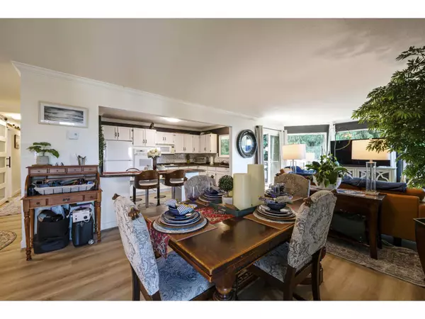 White Rock, BC V4B5G6,1350 VIDAL #401