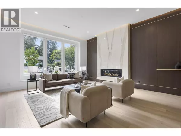 North Vancouver, BC V7R3V7,5197 SONORA DRIVE