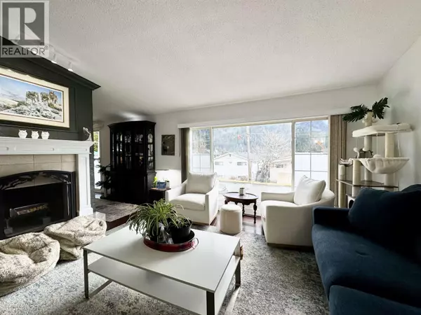 Prince Rupert, BC V8J2Z7,284 CRESTVIEW DRIVE