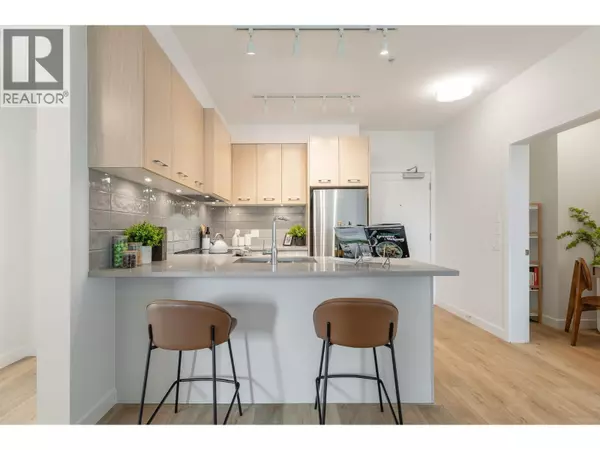 Vancouver, BC V5R0J6,4933 CLARENDON ST #203