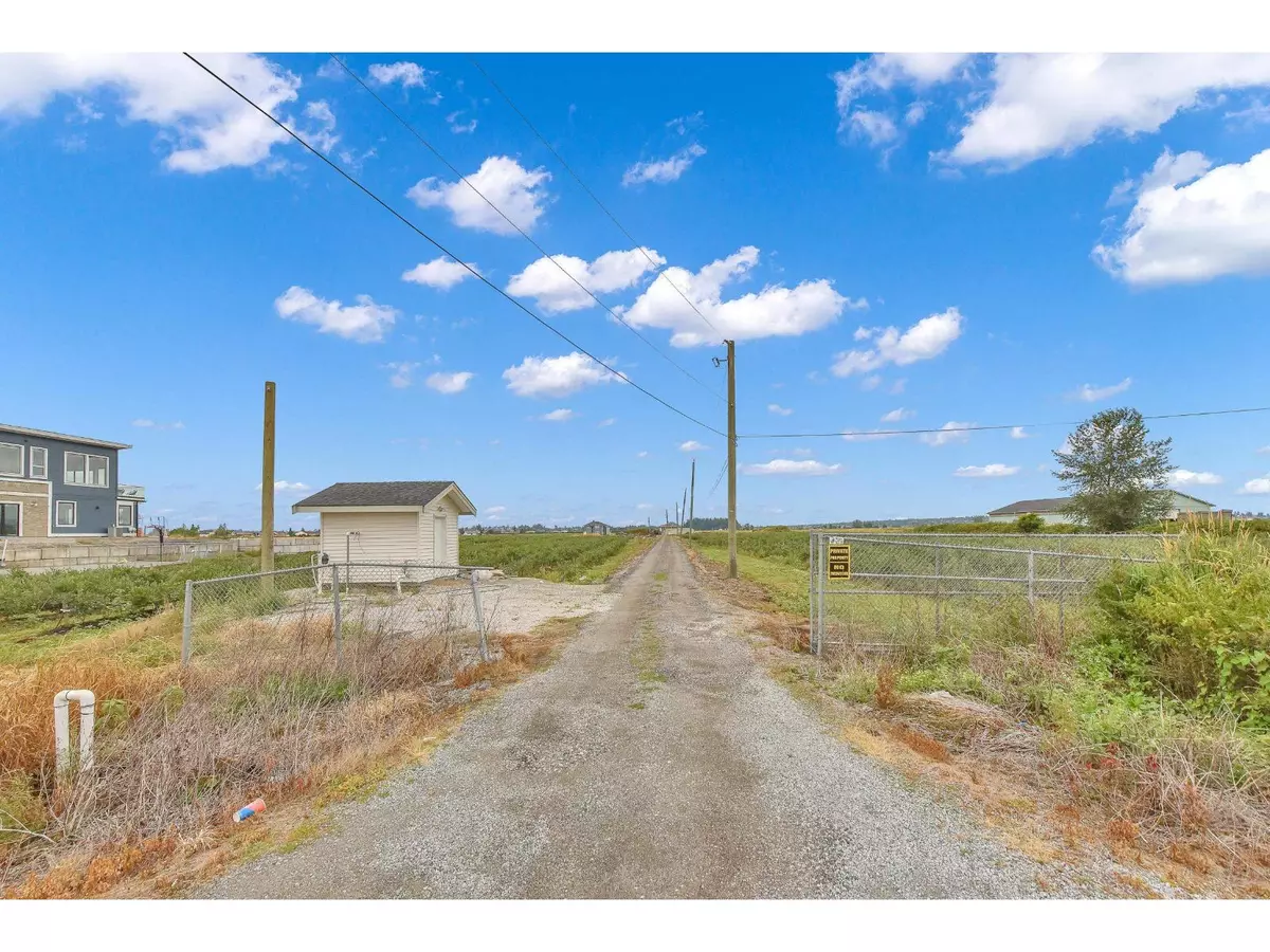 Surrey, BC V3S0L5,17027 40 AVENUE