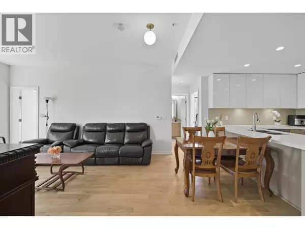 Richmond, BC V6X0R1,7008 RIVER Pkwy #332