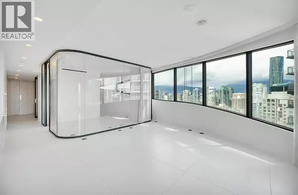 Vancouver, BC V6E0E5,1033 NELSON STREET