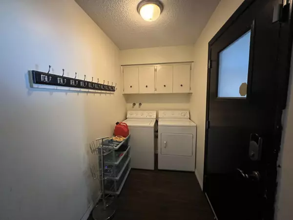 Abbotsford, BC V2S1C7,1905 LYNN AVENUE