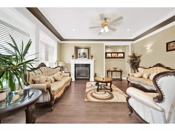 Surrey, BC V3S0X3,7120 148B STREET
