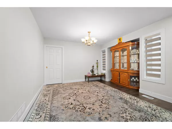 Abbotsford, BC V2T5B7,32105 ROGERS AVENUE