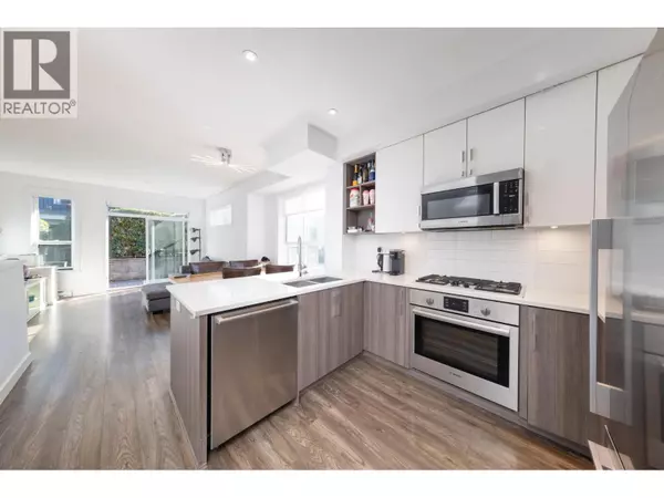 Burnaby, BC V5J4N4,7039 MACPHERSON AVE #21