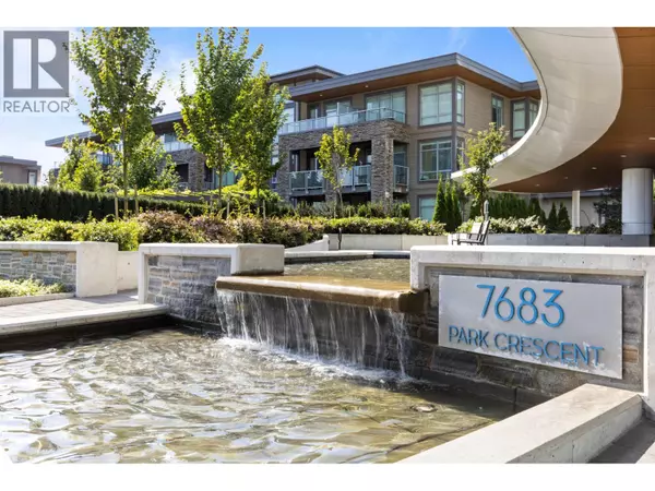 Burnaby, BC V3N0J4,7683 PARK CRES #404