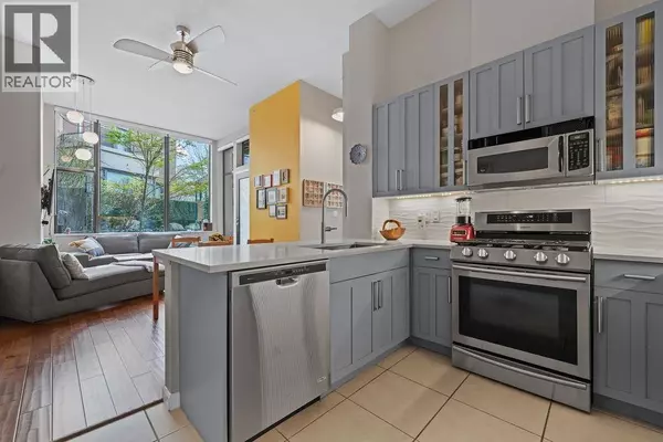 170 West 1ST ST #103, North Vancouver, BC V7M3P2