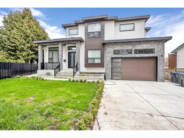 8958 139A STREET, Surrey, BC V3V7G5