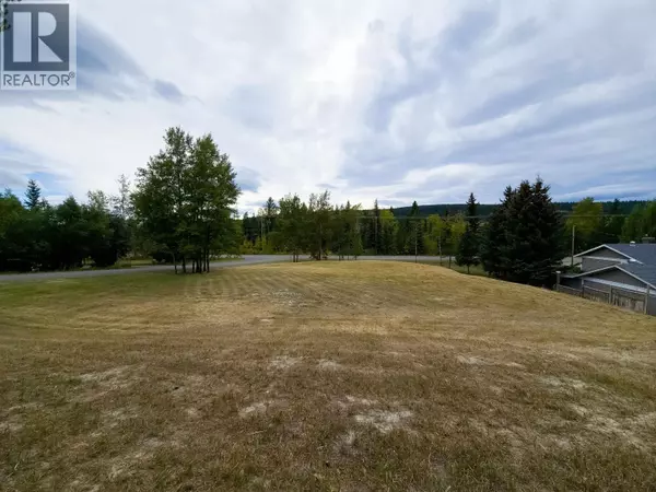100 Mile House, BC V0K2E1,23 HORSE LAKE RD #LOT