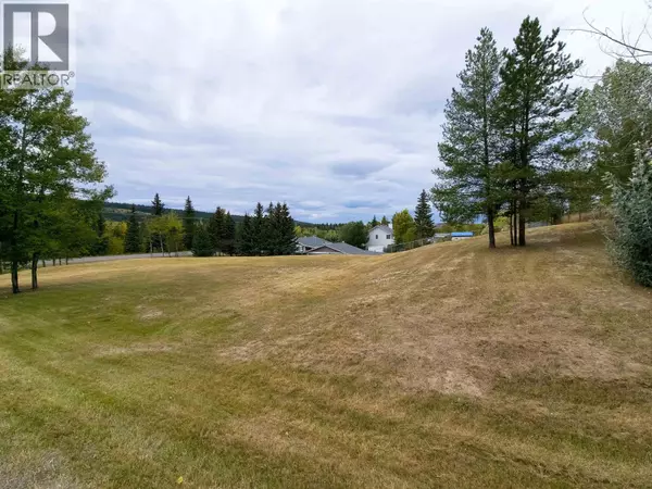 100 Mile House, BC V0K2E1,23 HORSE LAKE RD #LOT