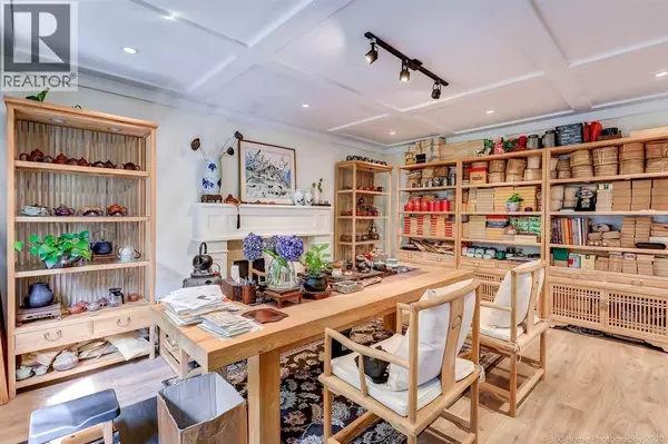 Vancouver, BC V6R1G2,4333 LOCARNO CRESCENT