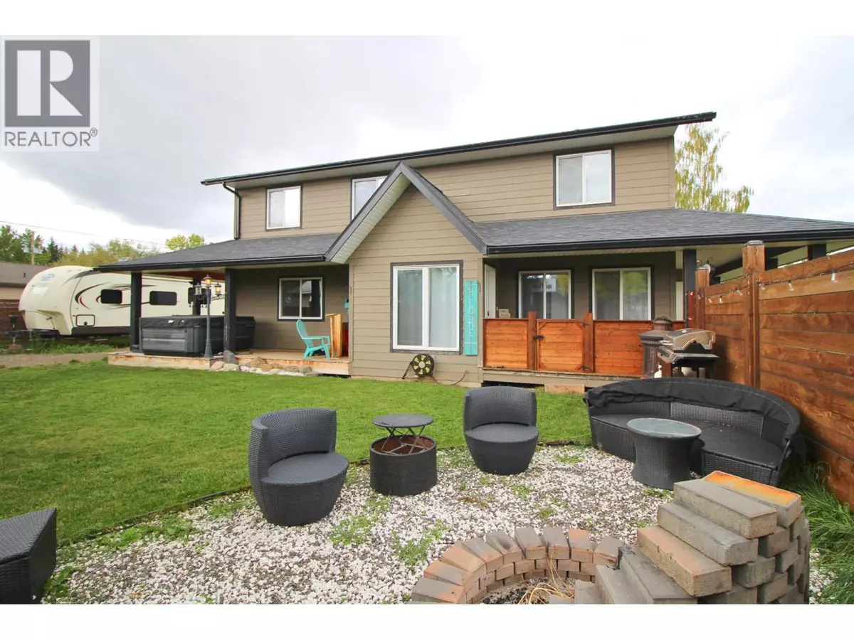 Houston, BC V0J1Z0,2233 LAW AVENUE