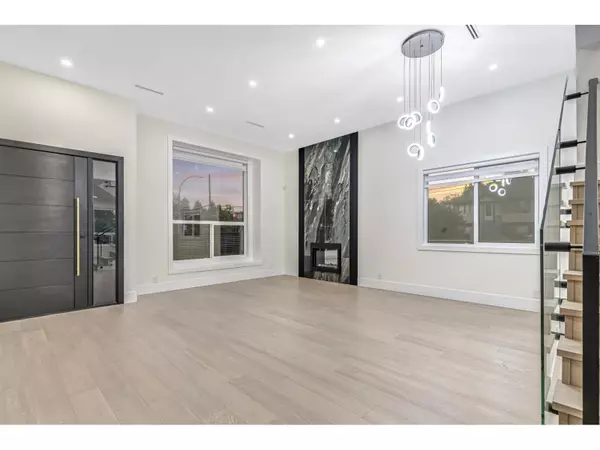 Delta, BC V4C6J5,9524 118 STREET