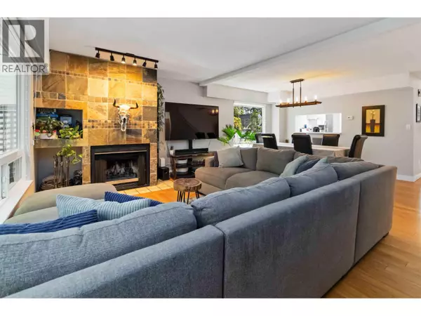 Burnaby, BC V5A4H5,8187 FOREST GROVE DRIVE