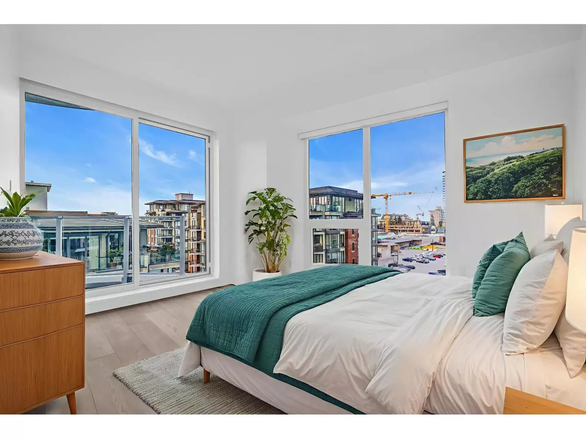 White Rock, BC V4B0C2,1500 MARTIN #804