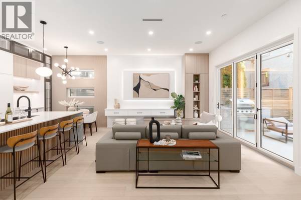 477 W 20TH AVENUE, Vancouver, BC V5Y2C7