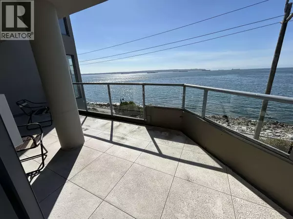 West Vancouver, BC V7V1A4,2190 ARGYLE AVE #203