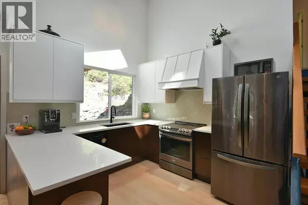 Sechelt, BC V7Z0C6,5640 CARMEL PLACE