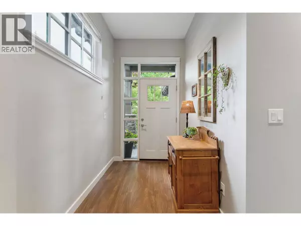 Delta, BC V4M0A7,5068 WILLOW SPRINGS AVENUE