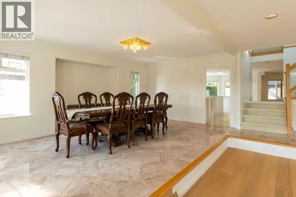 Coquitlam, BC V3K6P5,2276 SICAMOUS AVENUE